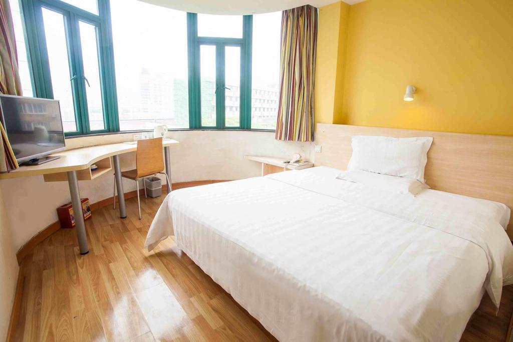 7Days Inn Dalian Gangwan Square Station Port 部屋 写真